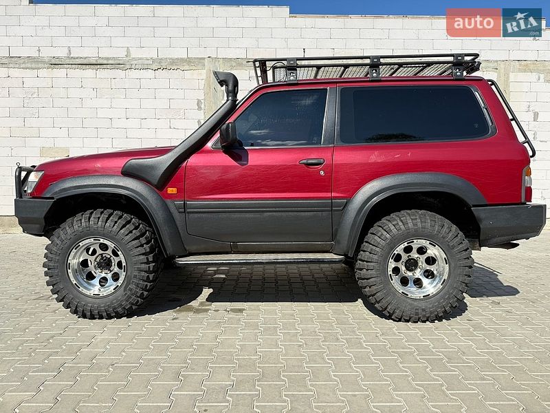 Внедорожник / Кроссовер Nissan Patrol 1998 в Синевире