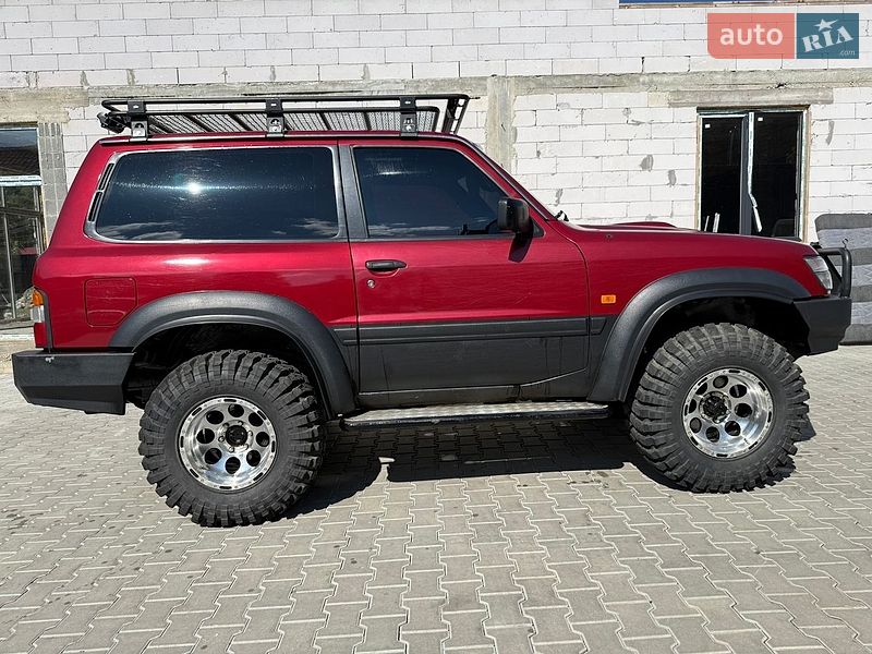 Внедорожник / Кроссовер Nissan Patrol 1998 в Синевире