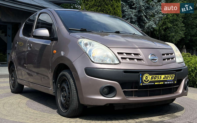 Хетчбек Nissan Pixo