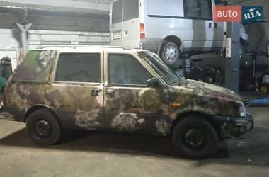 Nissan Prairie  1985