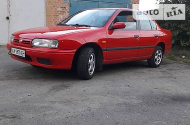 Nissan Primera  1992