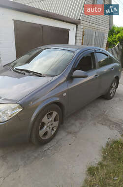 Nissan Primera  2002