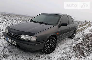 Nissan Primera  1992