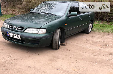 Nissan Primera SLX 1997