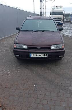 Nissan Primera  1993