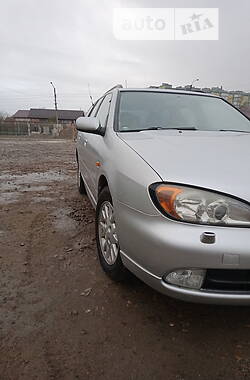 Nissan Primera  1999