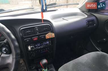 Nissan Primera  1994