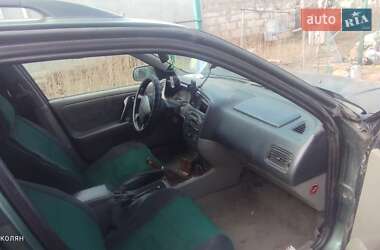 Nissan Primera  2000