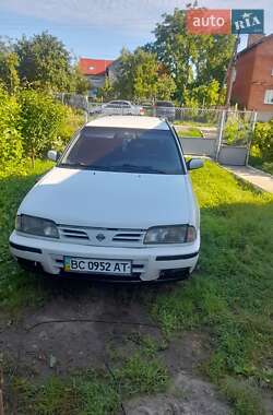 Nissan Primera  1995