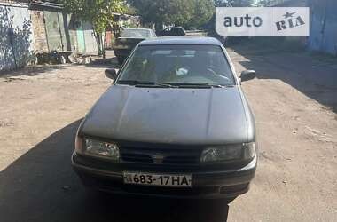 Nissan Primera  1993