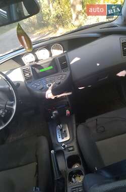 Nissan Primera  2002