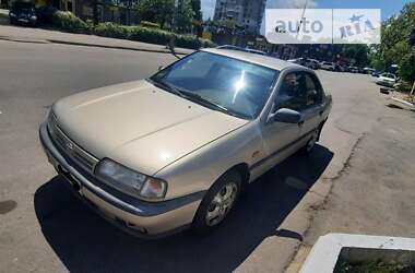 Nissan Primera 1991