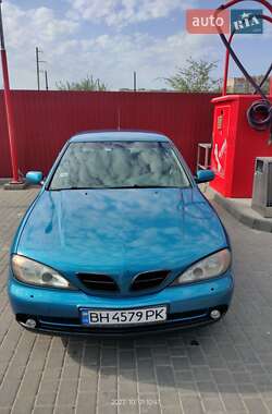 Nissan Primera  2001