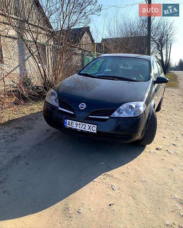 Седан Nissan Primera