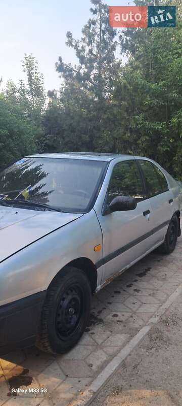 Хэтчбек Nissan Primera