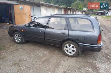 Nissan Primera  1991
