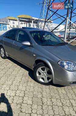 Nissan Primera  2003