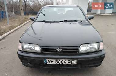 Nissan Primera  1990
