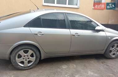 Nissan Primera  2004