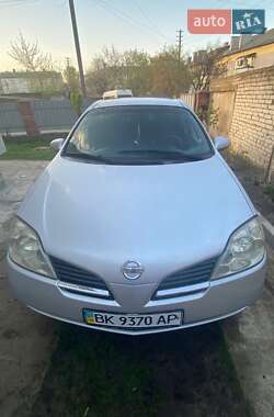Nissan Primera  2003