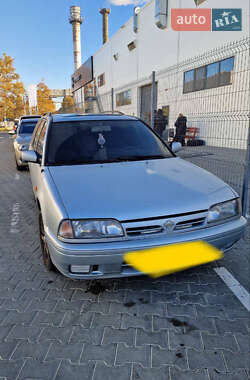 Nissan Primera  1991