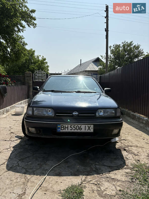 Седан Nissan Primera