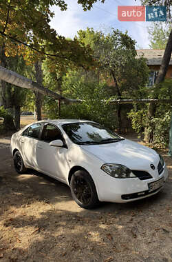 Nissan Primera  2003
