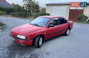 Nissan Primera  1993
