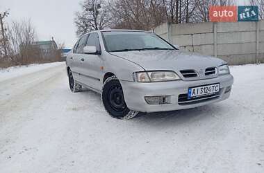 Nissan Primera  1998