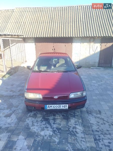 Хетчбек Nissan Primera