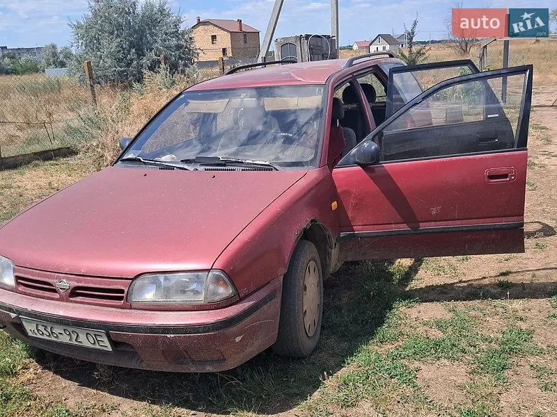 Nissan Primera 1992