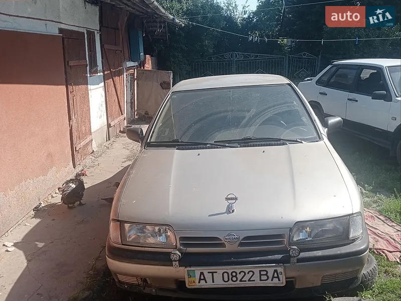Nissan Primera 1992