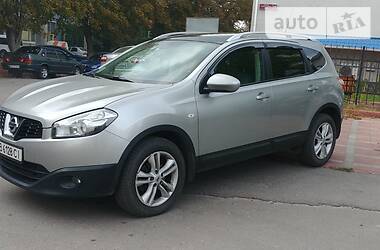 Nissan Qashqai+2  2012