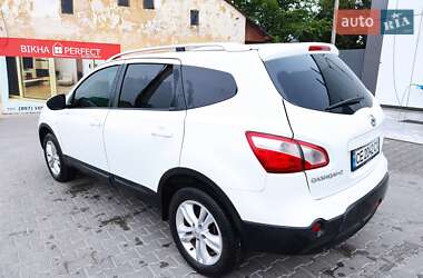 Nissan Qashqai+2  2010