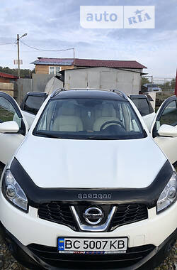 Nissan Qashqai+2  2012