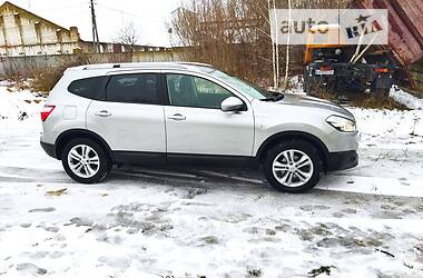 Nissan Qashqai+2  2012