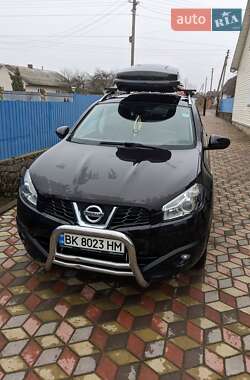 Nissan Qashqai+2  2011