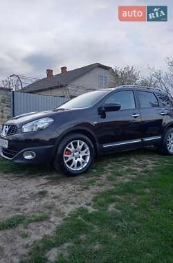 Nissan Qashqai+2 2010