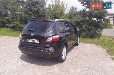 Nissan Qashqai+2  2011