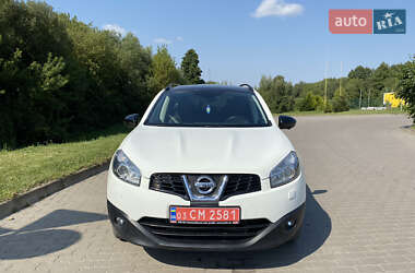 Nissan Qashqai+2  2013