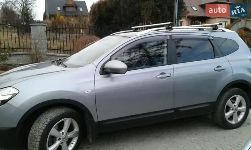 Nissan Qashqai+2
