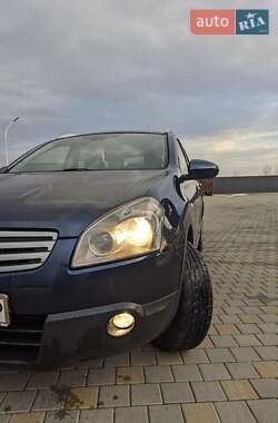 Nissan Qashqai+2  2009