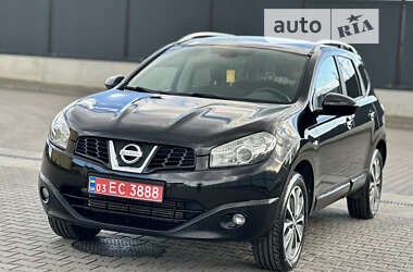 Nissan Qashqai+2  2011