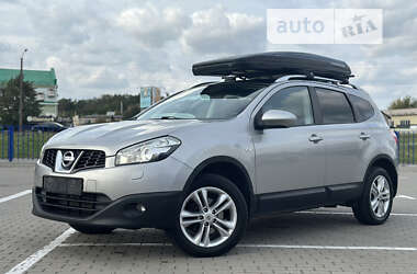 Nissan Qashqai+2  2010