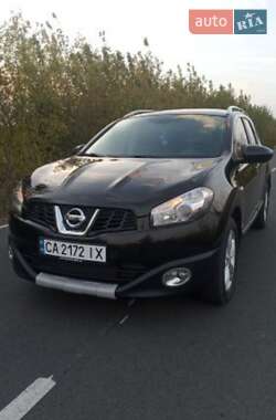 Nissan Qashqai+2  2011