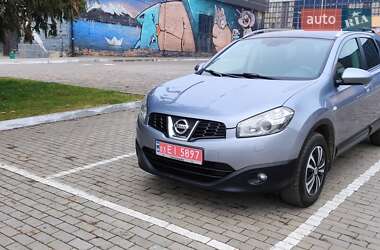 Nissan Qashqai+2  2011