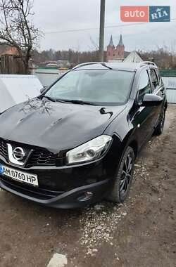 Nissan Qashqai+2  2011