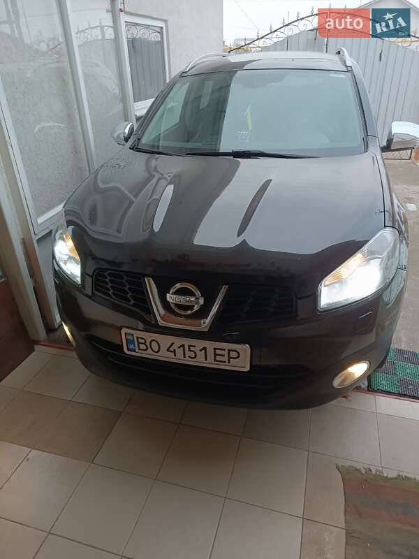 Внедорожник / Кроссовер Nissan Qashqai+2