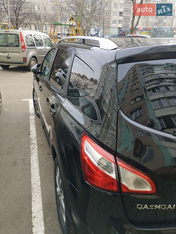Nissan Qashqai+2