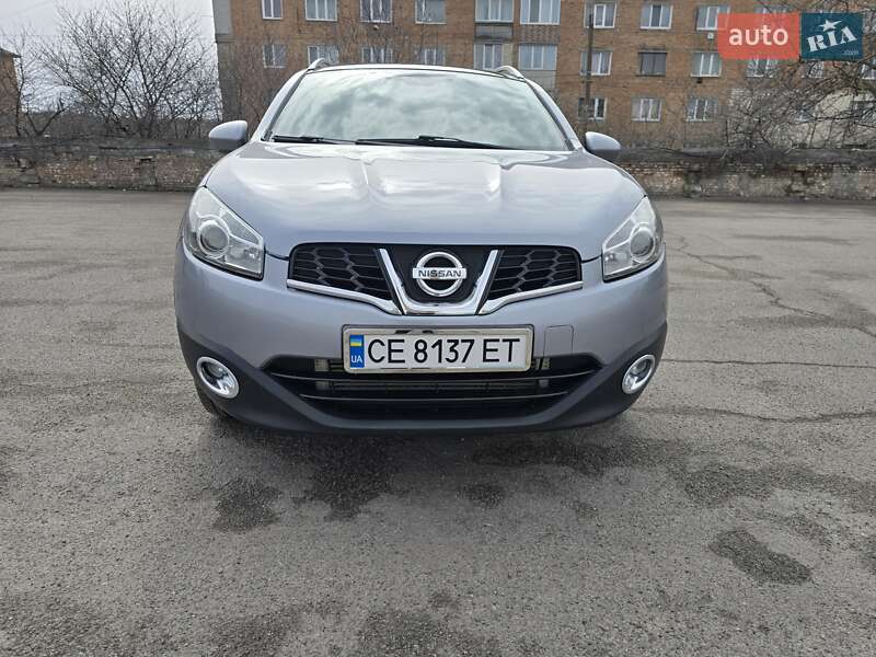 Легковые Nissan Qashqai+2
